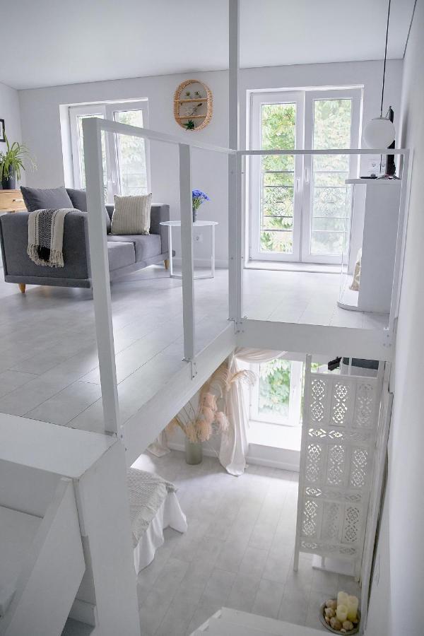 White Door Apartments Heart Of Odessa 4 מראה חיצוני תמונה