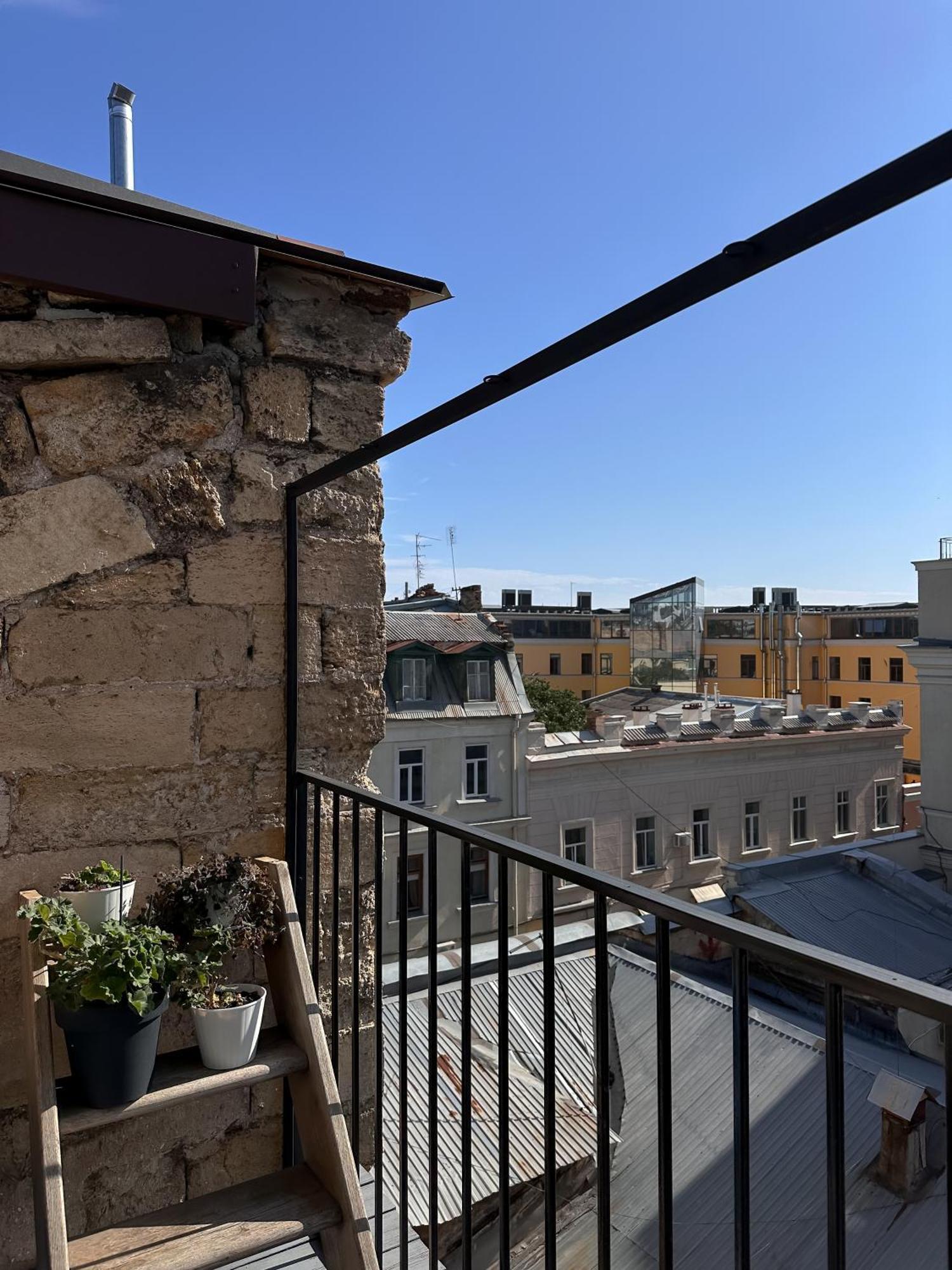 White Door Apartments Heart Of Odessa 4 מראה חיצוני תמונה